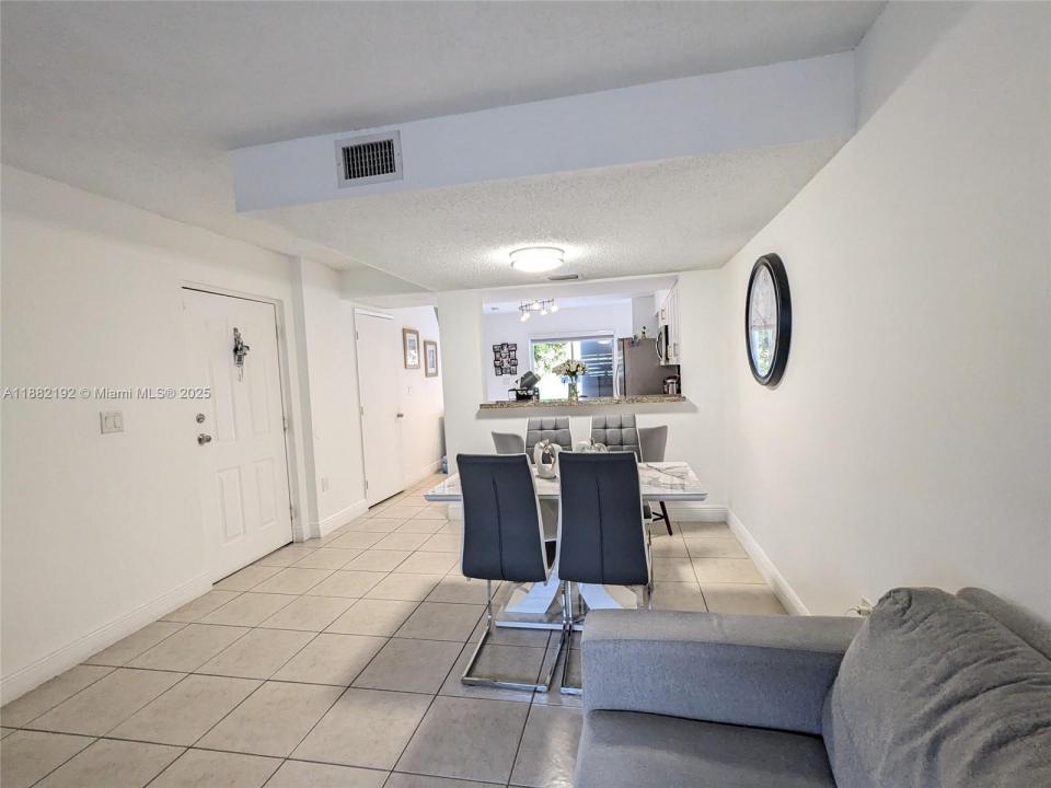 8249 SW 149th Ct 6-206, Miami, フロリダ 33193, アメリカ合衆国