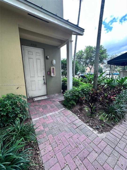 1331 SW 3rd Ct 1331, Fort Lauderdale, Florida 33312