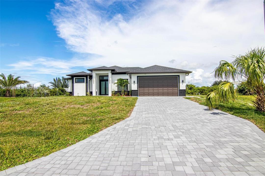 829 NW 29th Ave, Other City - In The State Of Florida, Florida 33993, Stati Uniti