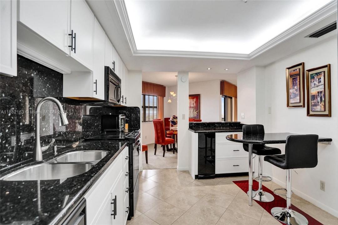 501 N Riverside Dr PH2, Pompano Beach, Florida 33062, USA