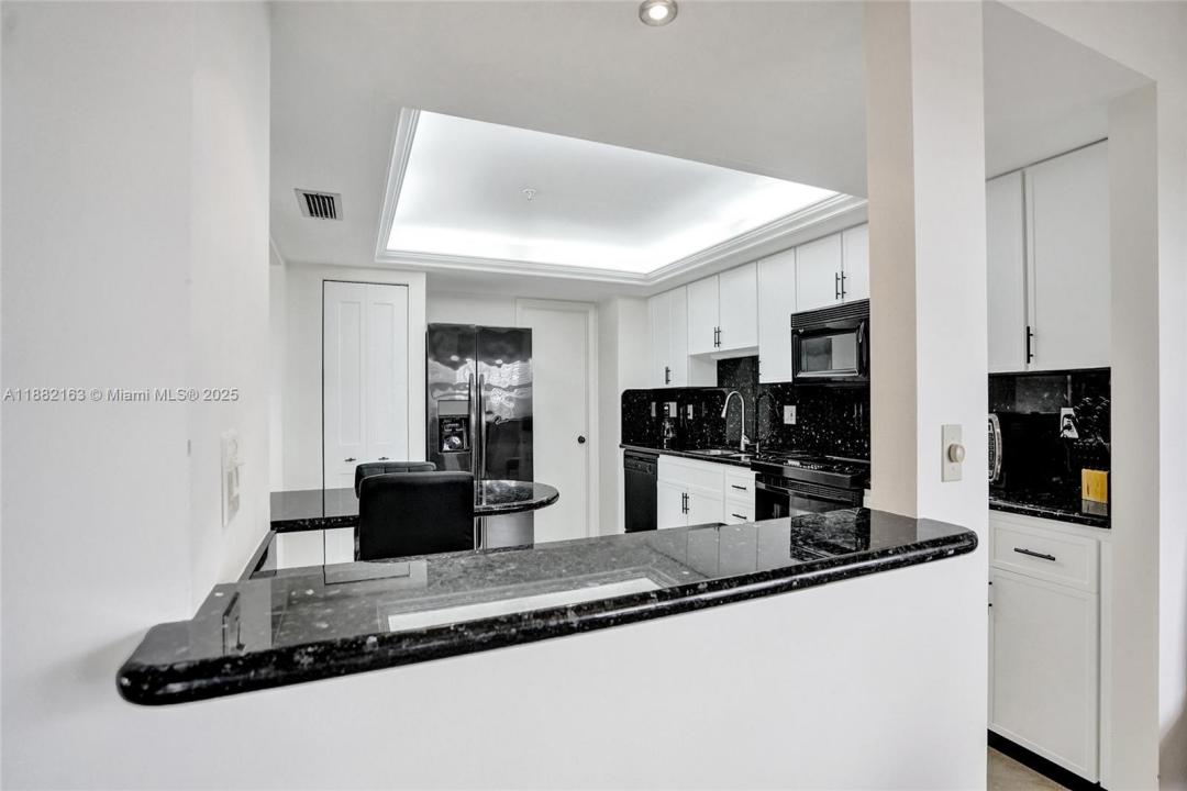 501 N Riverside Dr PH2, Pompano Beach, Florida 33062, USA
