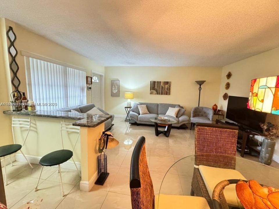 5300 Washington St I208, Hollywood, פלורידה 33021, ארצות הברית של אמריקה 