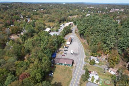 36 Cold Spring Road, Thompson, New York 12701, HOA KỲ