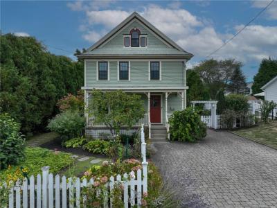 37 Woodlund Avenue, Westerly, RI 02891, USA
