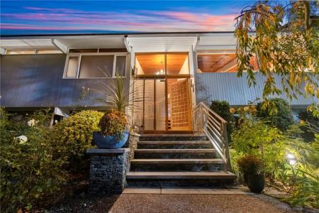 10 Ocean View Drive, Middletown, ロードアイランド 02842, アメリカ合衆国