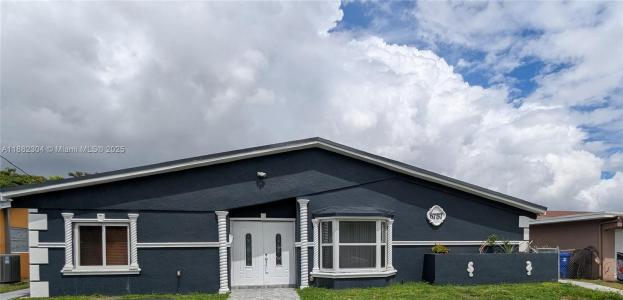 6757 Rose Dr, Miramar, Florida 33023, USA