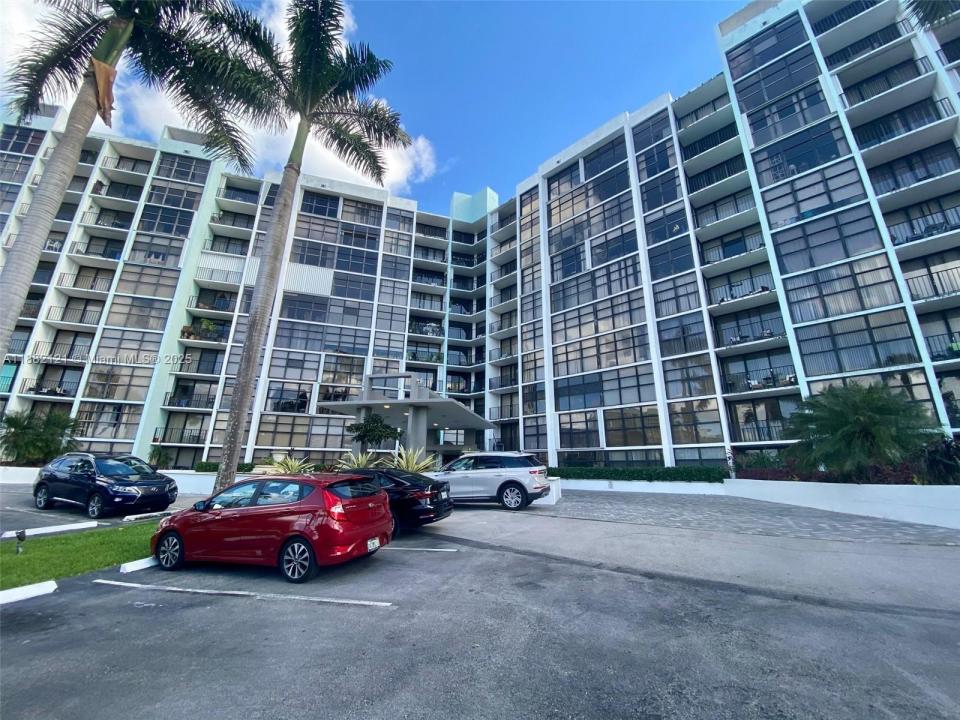 200 Leslie Dr 228, Hallandale Beach, Floride 33009, États-Unis
