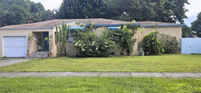 243 NW 62nd Ct, Miami, Florida 33126, USA