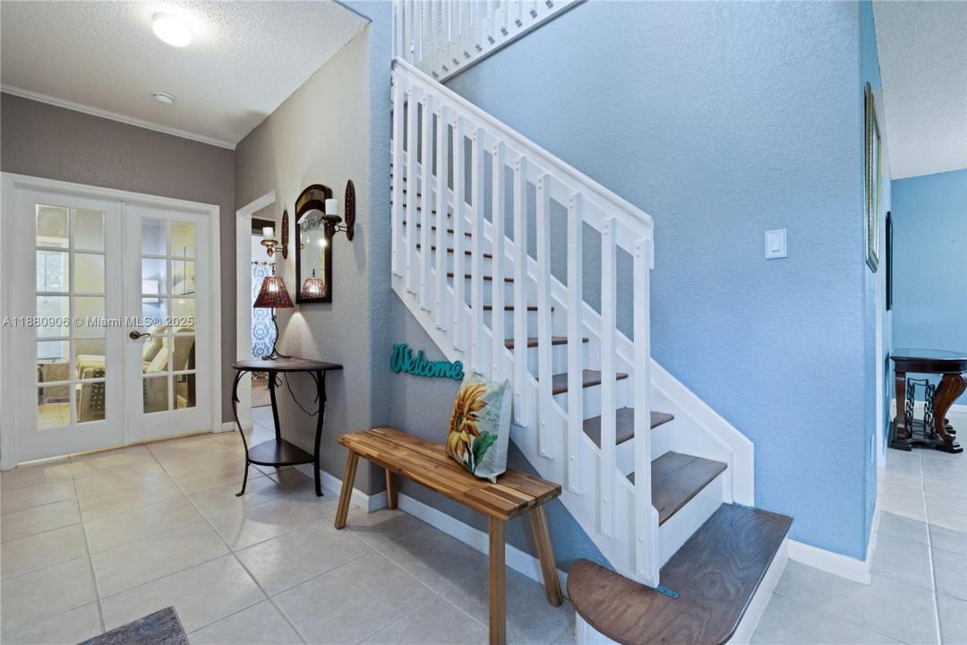 13704 S Garden Cove Cir, Davie, Florida 33325