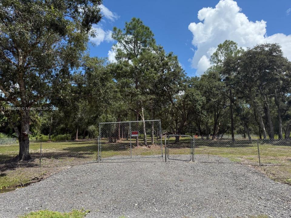465 S Estribo, Clewiston, Florida 33440