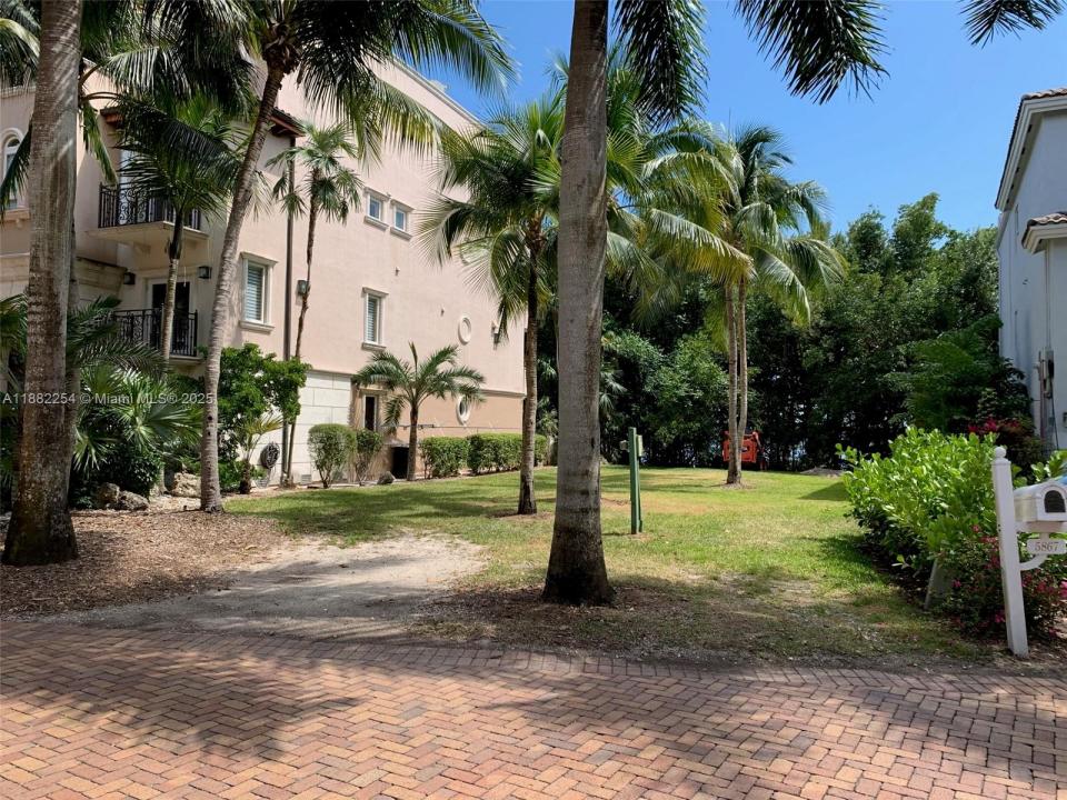 5863 Paradise Point Dr, Palmetto Bay, Florida 33157, Stati Uniti