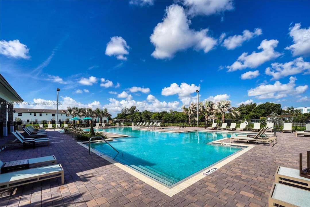 Miami, Florida 33167