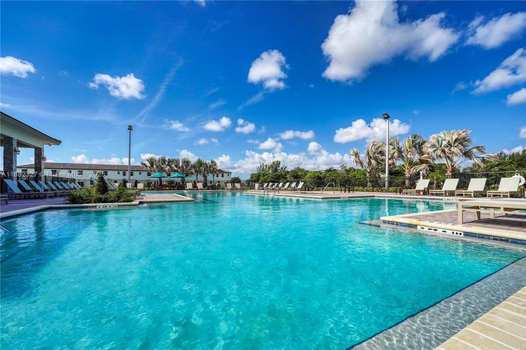Miami, Florida 33167