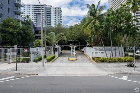800 N Miami Ave E-1201, Miami, Florida 33136, USA