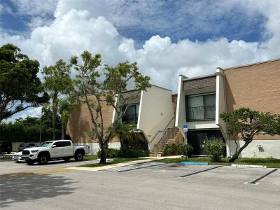 8261 SW 128th St 206, Pinecrest, Florida 33156, USA