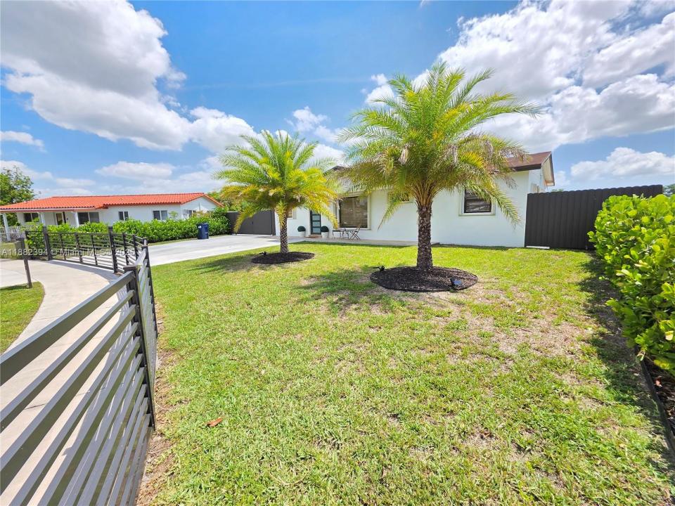 19631 NW 45th Ave, Miami Gardens, フロリダ 33055, アメリカ合衆国