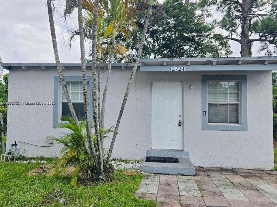 2724 NW 7th St, Fort Lauderdale, פלורידה 33311, ארצות הברית של אמריקה 