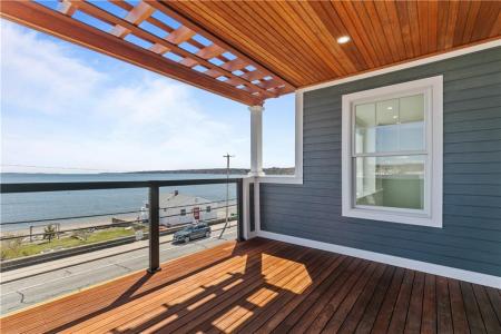 386 Park Avenue, Portsmouth, RI 02871, USA
