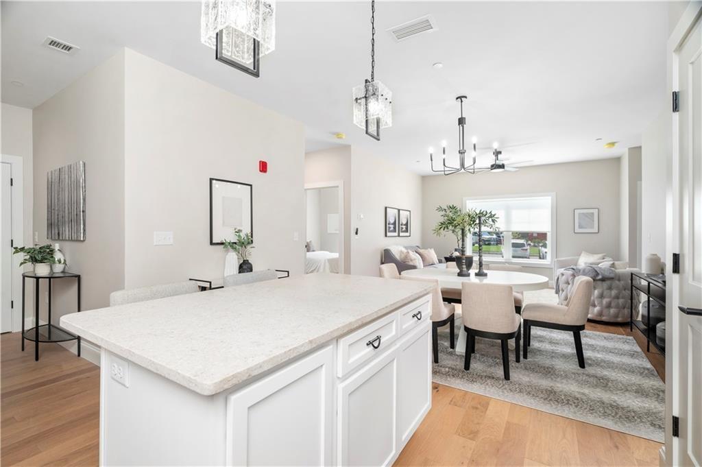 36 Old Louisquisset Pike 202, North Smithfield, Rhode Island 02896, HOA KỲ