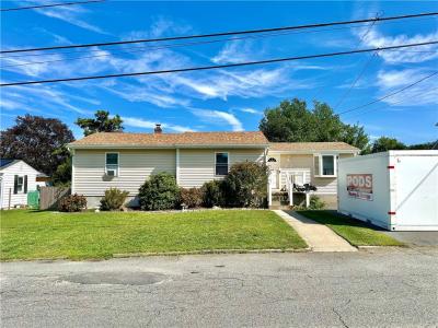 100 Robert Gray Avenue, Tiverton, ロードアイランド 02878, アメリカ合衆国