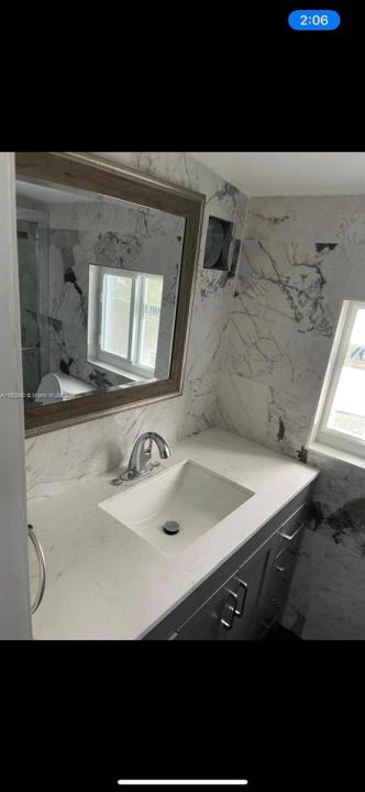 37 SW 12th St 1-4, Dania Beach, Floryda 33004, USA
