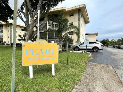 4151 NW 41st St 201, Lauderdale Lakes, Florida 33319, USA