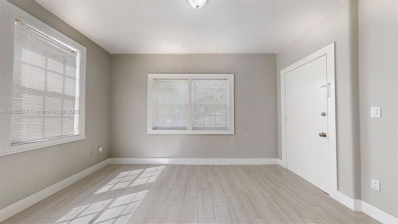 433 NW 25th Ave 1, Miami, Florida 33125, USA