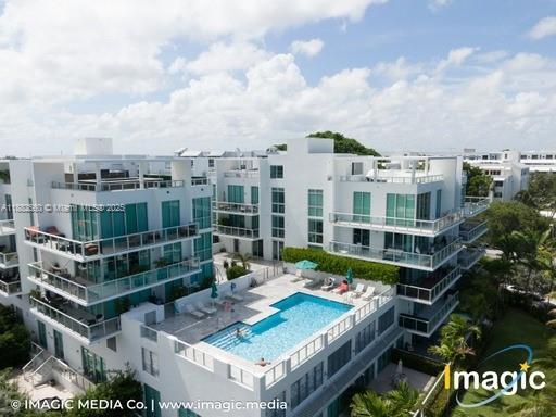 720 NE 62nd St 402, Miami, Flórida 33138, Estados Unidos