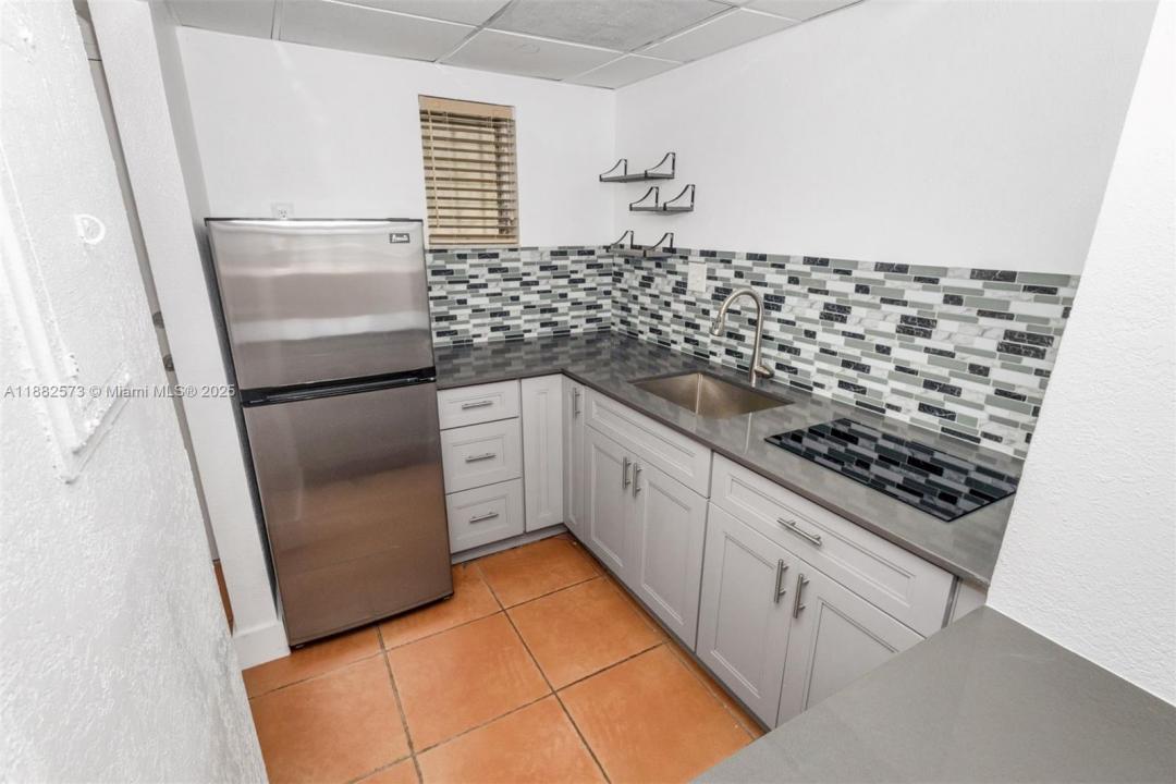 4747 Collins Ave PH04, Miami Beach, Florida 33140