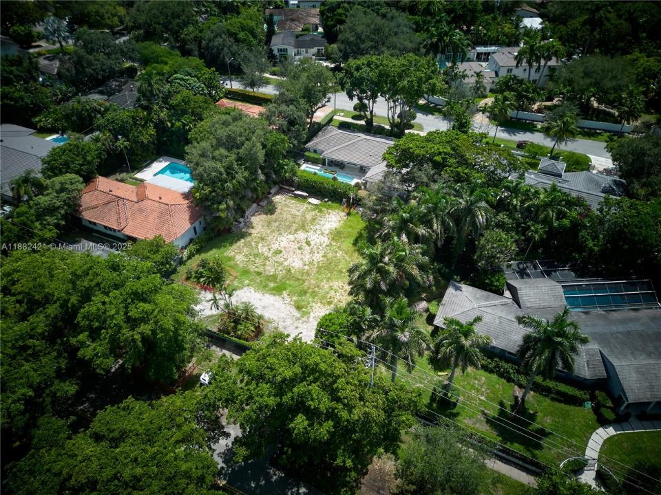 6810 Granada Blvd, Coral Gables, Florida 33146, Estados Unidos