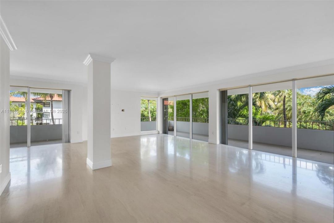 155 Ocean Lane Dr 300, Key Biscayne, Flórida 33149, Estados Unidos