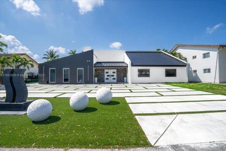 7220 N Oakmont Dr, Hialeah, Floride 33015, États-Unis