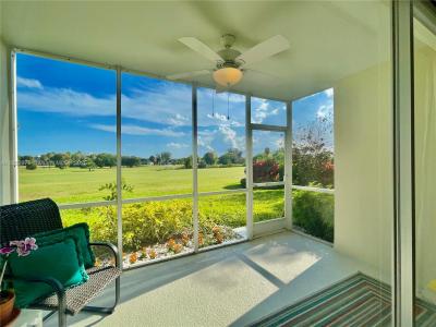 2950 N Palm Aire Dr 105, Pompano Beach, Florida 33069, USA