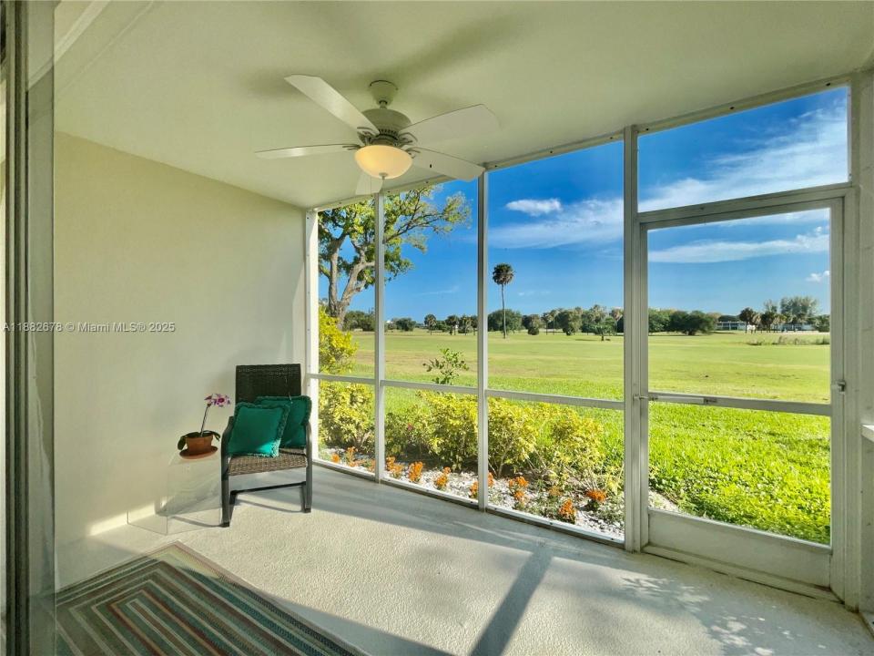 2950 N Palm Aire Dr 105, Pompano Beach, Florida 33069, Estados Unidos