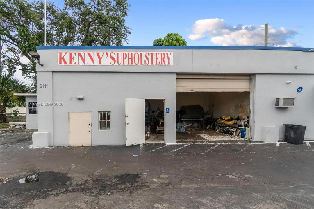 2111 John P Lyons Ln, Pembroke Park, Floride 33021, États-Unis