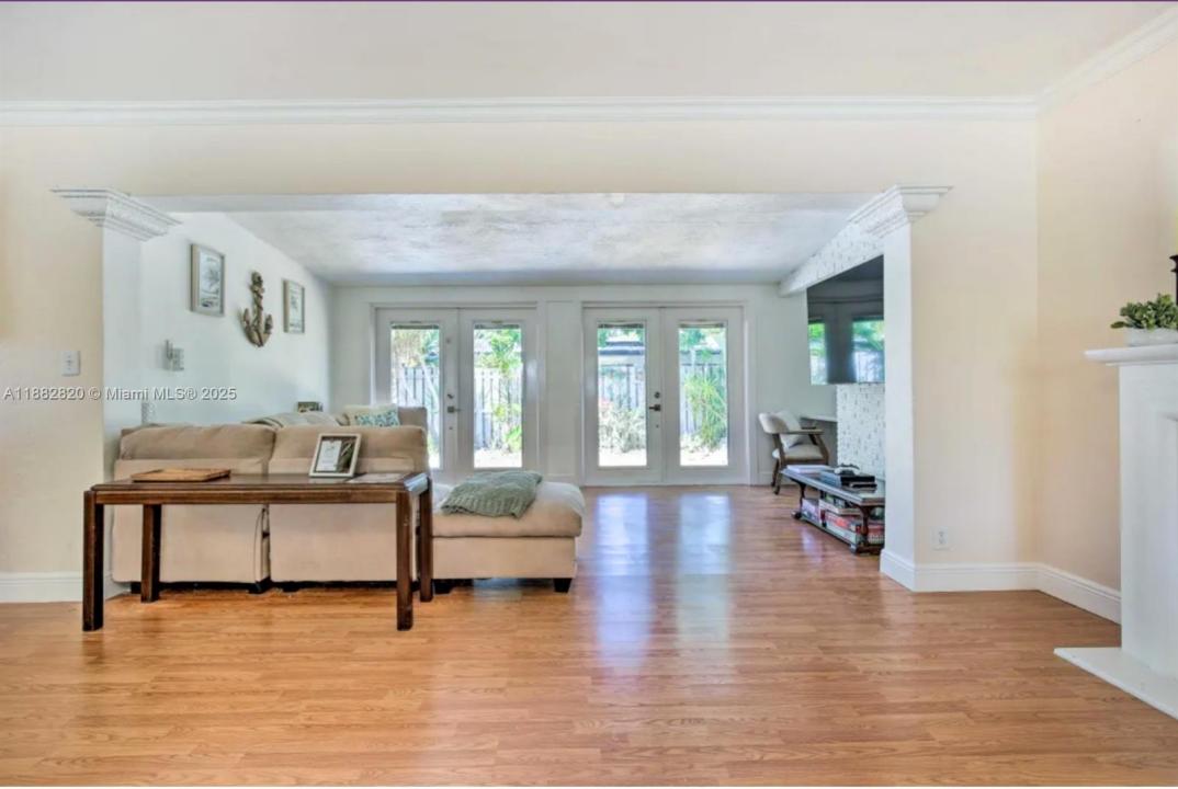 1909 NE 26th Dr, Wilton Manors, פלורידה 33306, ארצות הברית של אמריקה 