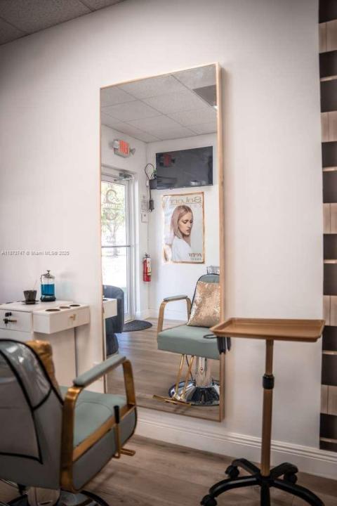 825 E COWBOY WAY, La Belle, فلوريدا 33935, الولايات المتحدة