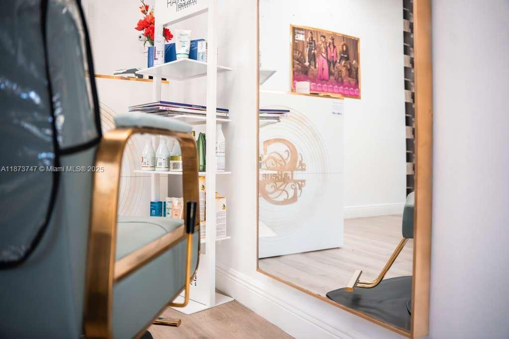 825 E COWBOY WAY, La Belle, فلوريدا 33935, الولايات المتحدة