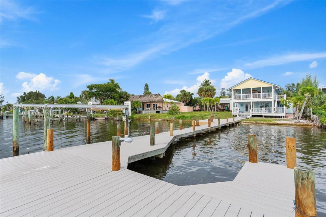 25 VIP Island Unit A, Grant Valkaria, Florida 32949, Estados Unidos