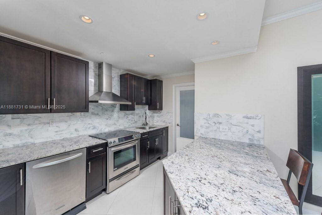 300 S Pointe Dr 706, Miami Beach, Florida 33139