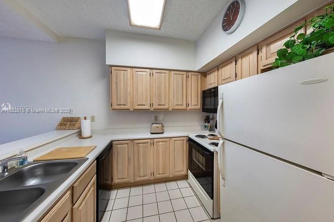1280 S Alhambra Cir 1409, Coral Gables, Floryda 33146, USA