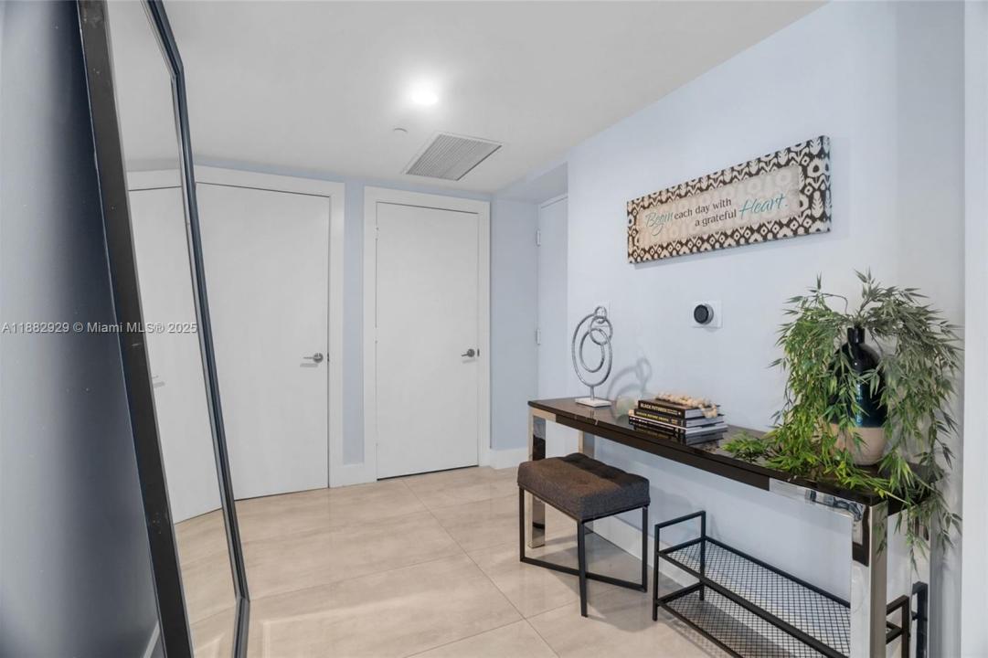 500 Brickell Ave 1701, Miami, 佛罗里达州 33131, 美国