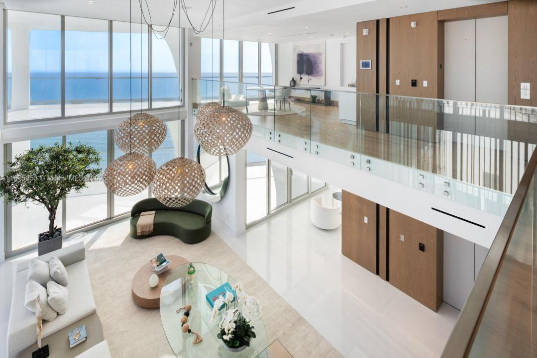 16901 Collins Ave 5105, Sunny Isles Beach, Floryda 33160, USA
