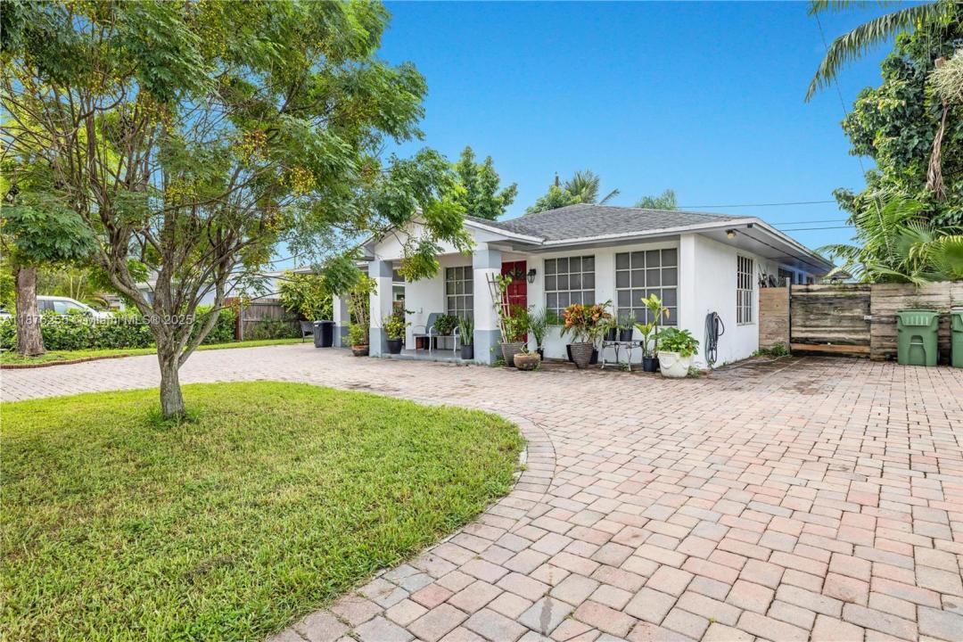 690 NW 18th St, Homestead, Florida 33030, Amerika Birleşik Devletleri