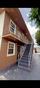 1736 NW 19th St, Miami, Florida 33125, USA