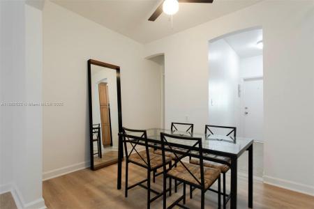 1561 Lenox Ave 10, Miami Beach, Florida 33139, USA