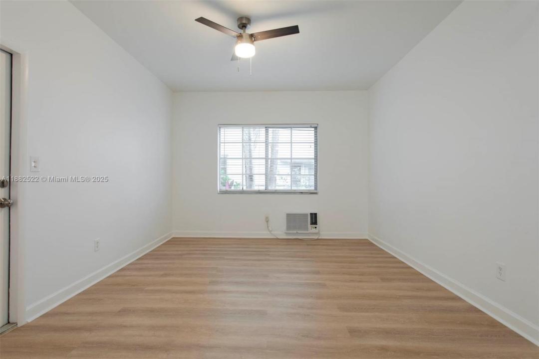 1561 Lenox Ave 10, Miami Beach, פלורידה 33139, ארצות הברית של אמריקה 