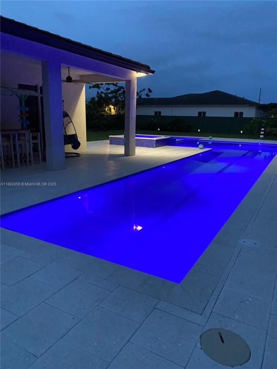 8250 SW 188th Ter, Cutler Bay, Floryda 33157, USA