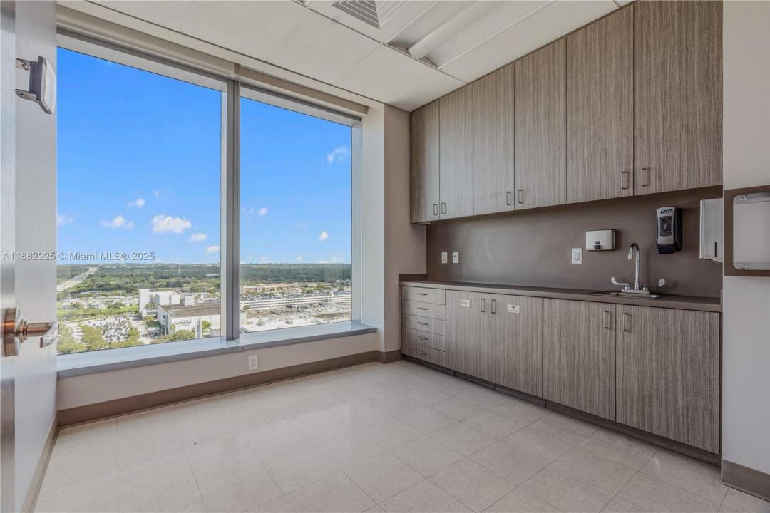 8950 SW 74th Ct 2001, Miami, Florida 33156