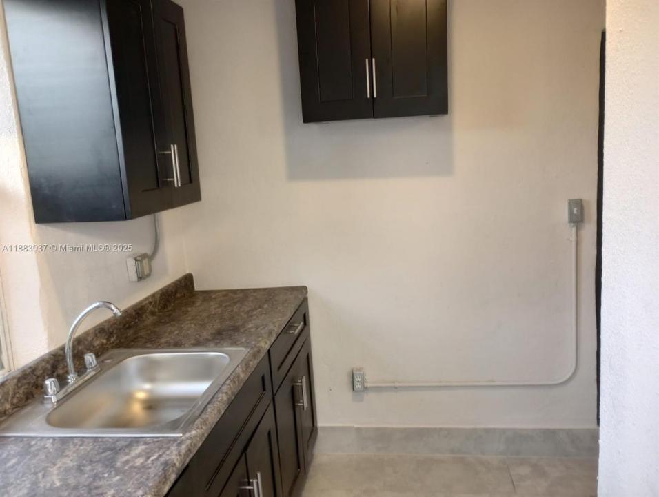 1241 W Dr Martin Luther King Jr Blvd W 4, Belle Glade, Флорида 33430, Соединенные Штаты